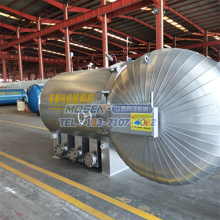 <strong>小型不锈钢电加热硫化罐</strong>